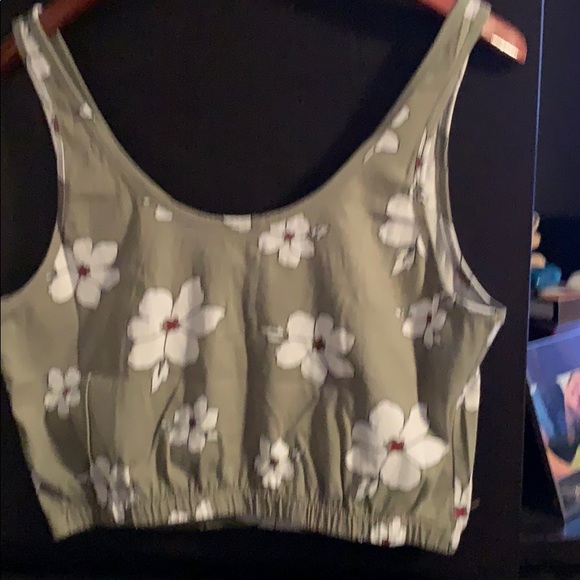 Brand new w/tags size Large Forever 21 top - Picture 3 of 5